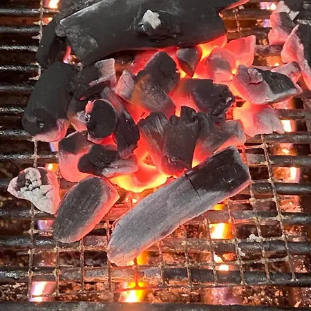 Restaurant & Cabrit Vendégház